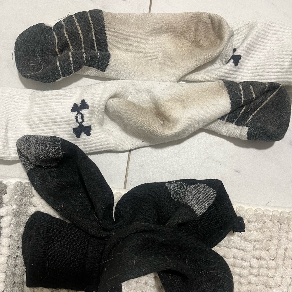 College basketball game worn socks men’s large
